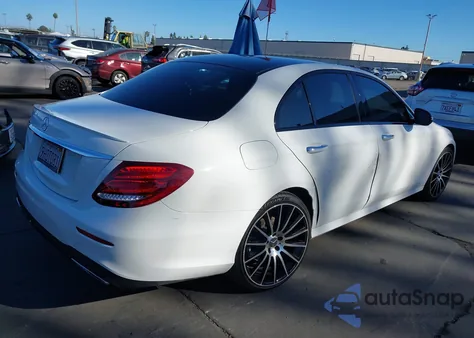 2019 Mercedes-Benz E 300 z USA, uszkodzony, nr VIN WDDZF4JB0KA660703